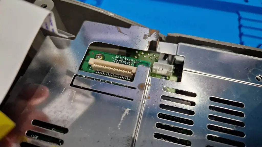 Saturn Ribbon Cable removed